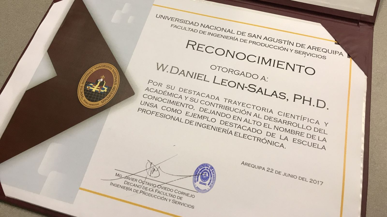 UNSA's certificate of recognition for Daniel Leon-Salas